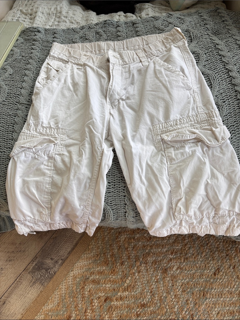 Levi's Men's White Battalion Cargo Shorts - Size 29